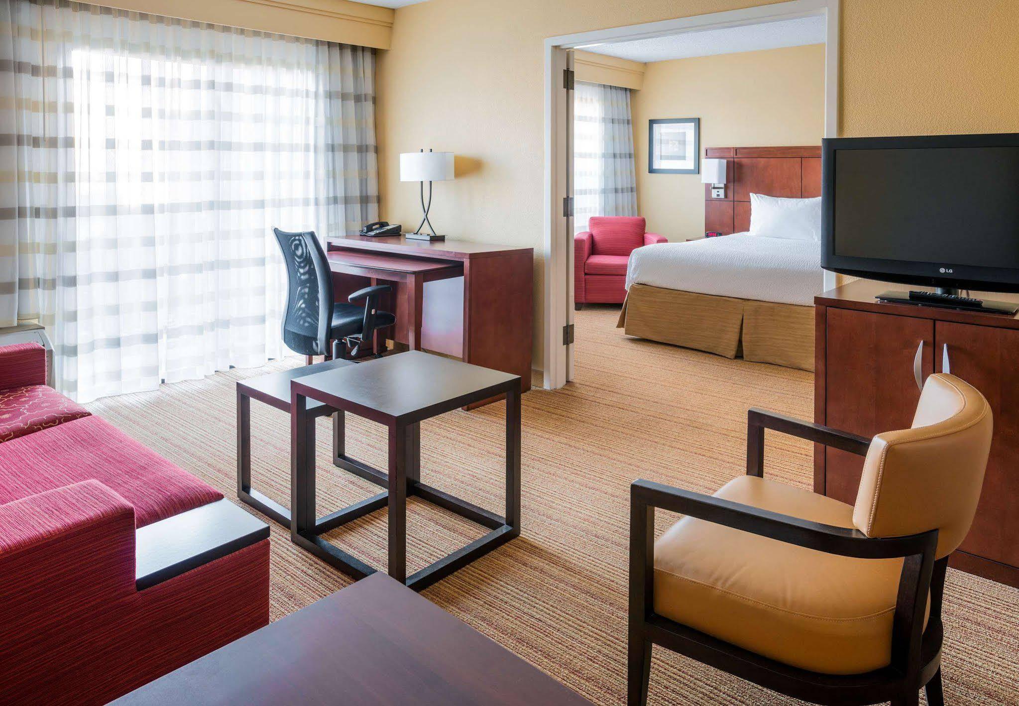 โซเนสตา ซีเลกต์ เบตเทนดอร์ฟ ควอด ซิตี้ Hotel เบ็ทเทนดอร์ฟ ภายนอก รูปภาพ